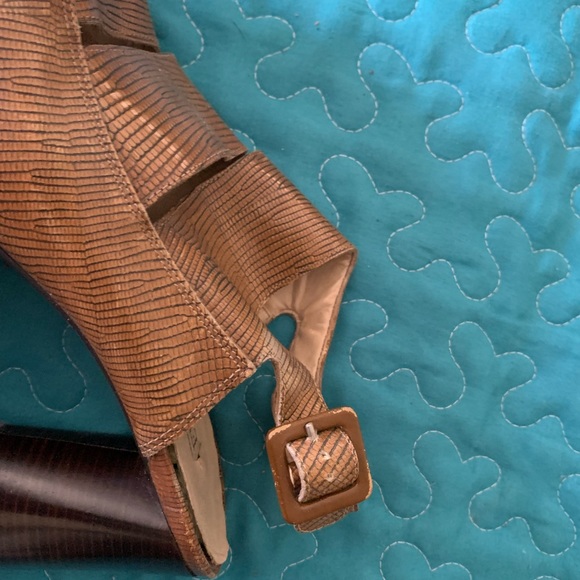 Enzo Angiolini -Leather Heel Sandals - Picture 10 of 15